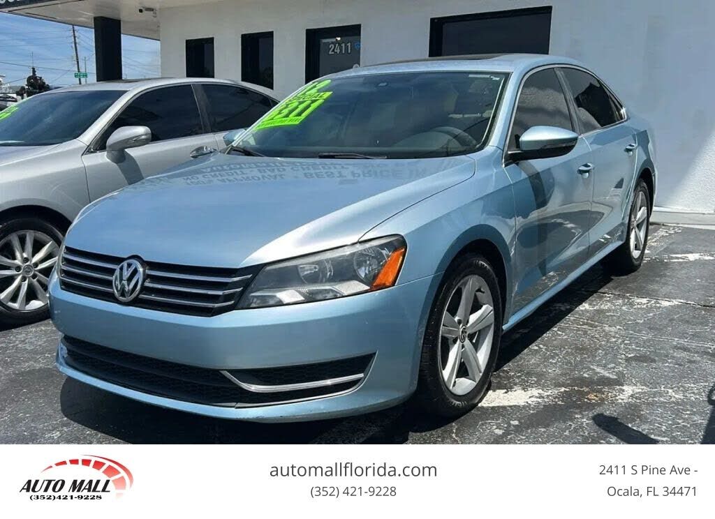 2012 VOLKSWAGEN Passat
