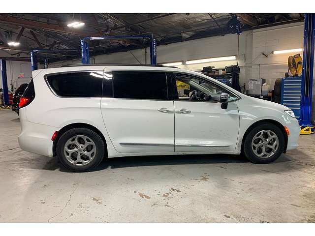 2023 CHRYSLER Pacifica