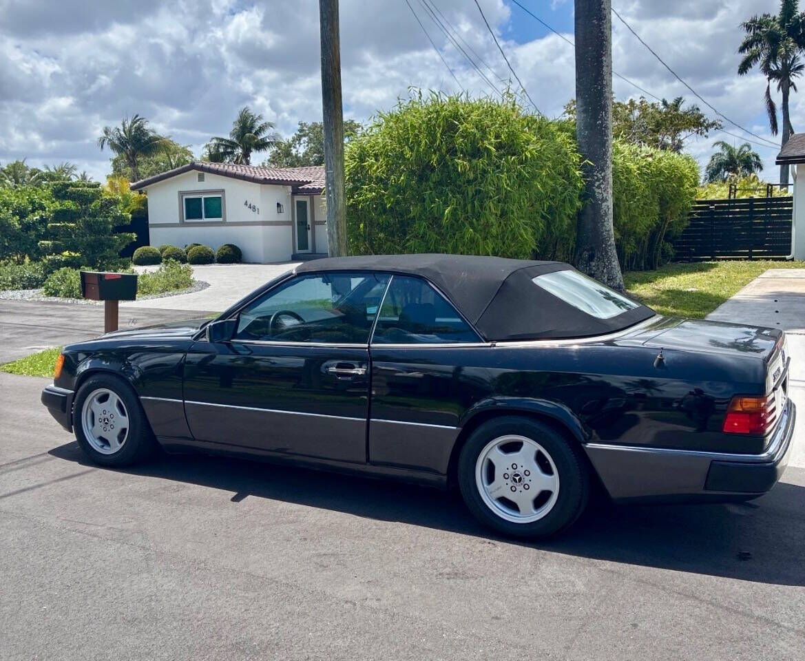 1993 Mercedes-Benz 300
