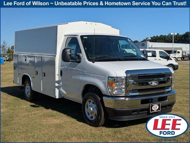 2026 FORD E-350