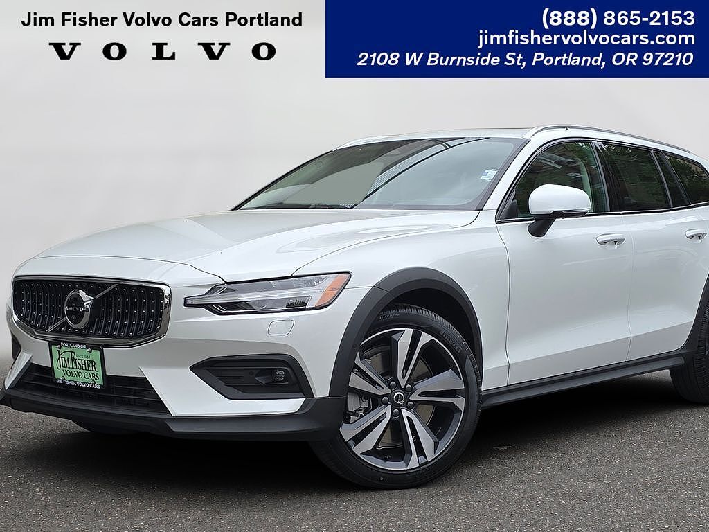 2026 VOLVO V60CC
