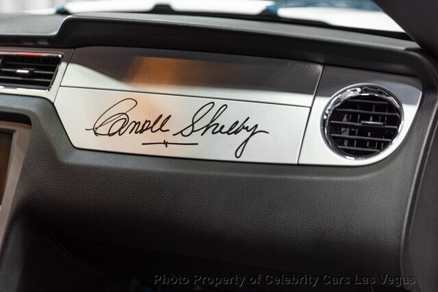 2011 FORD Mustang