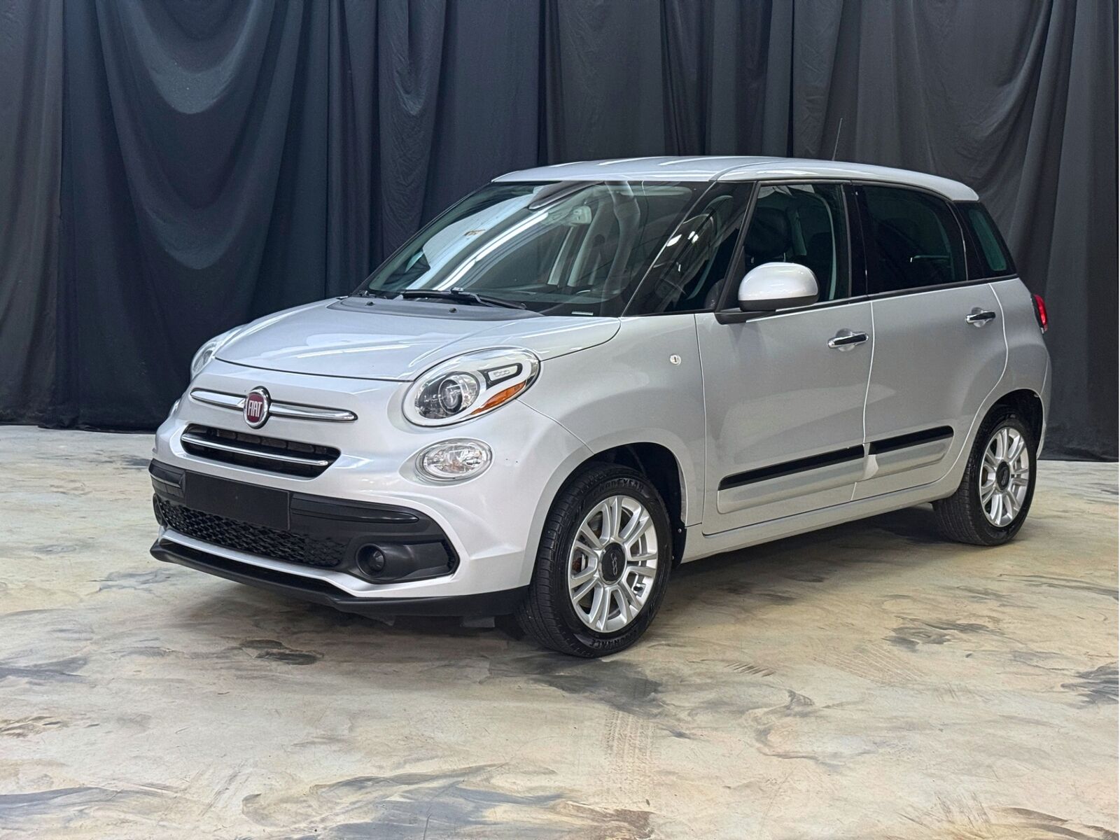 2019 FIAT 500L