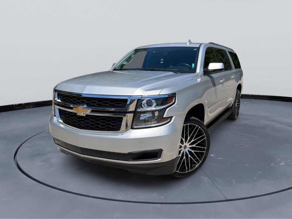 2017 CHEVROLET Suburban