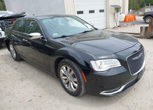 2016 CHRYSLER 300