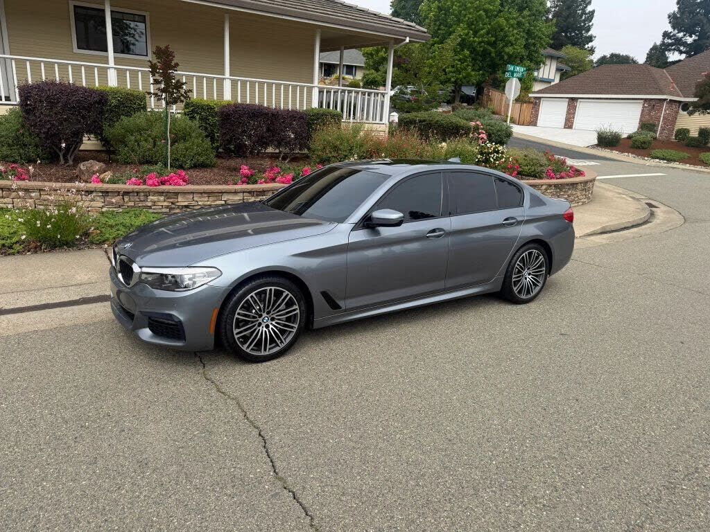 2020 BMW 530i
