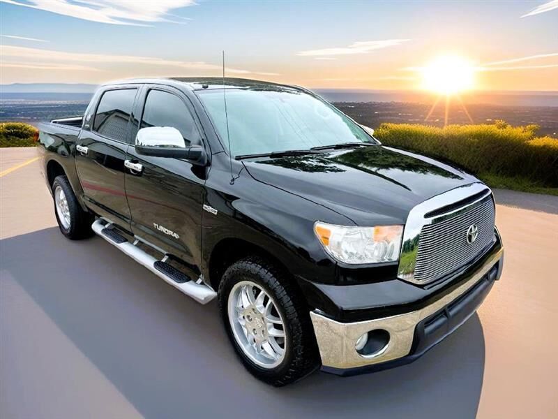 2011 TOYOTA Tundra