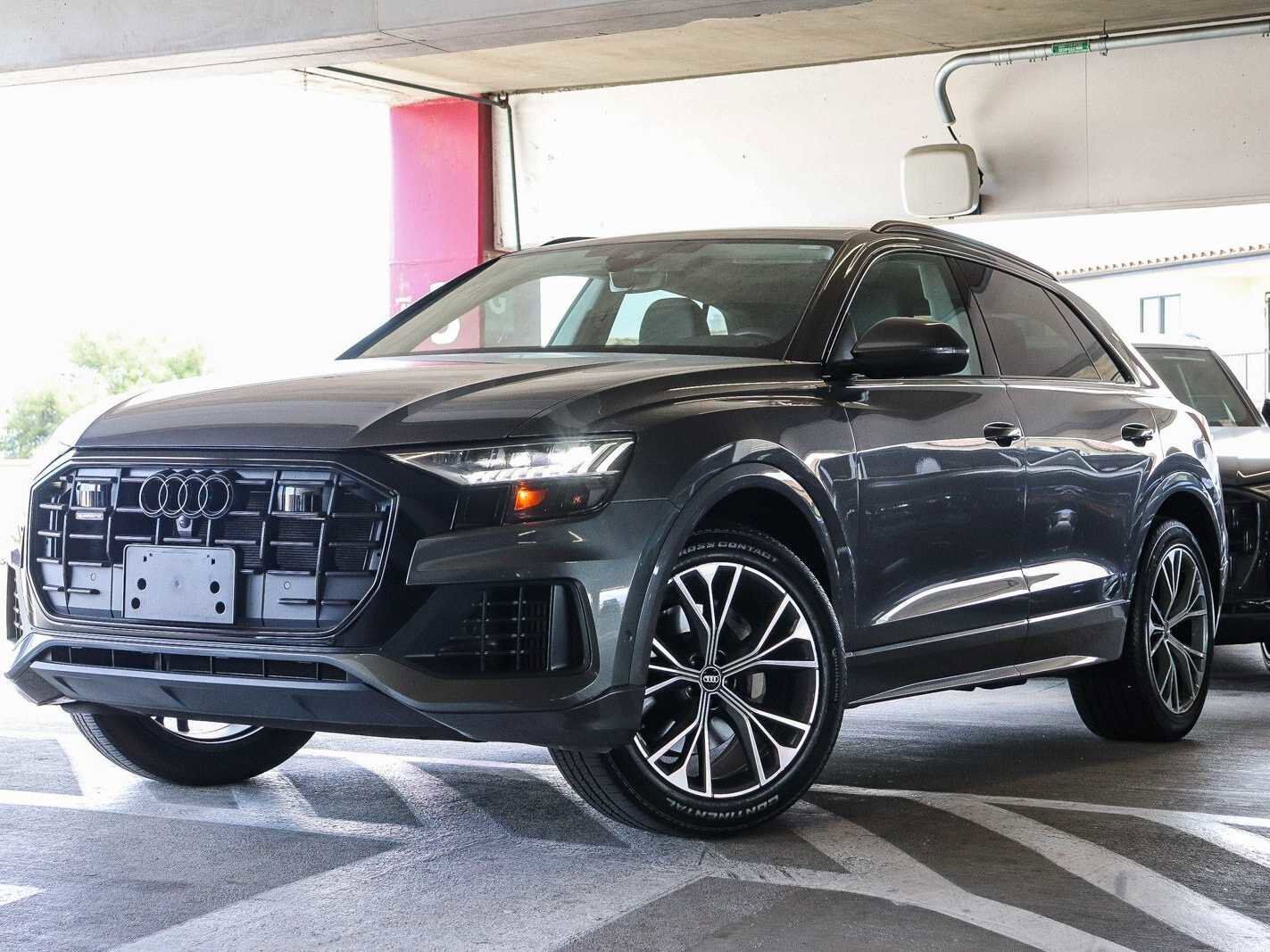 2023 AUDI Q8