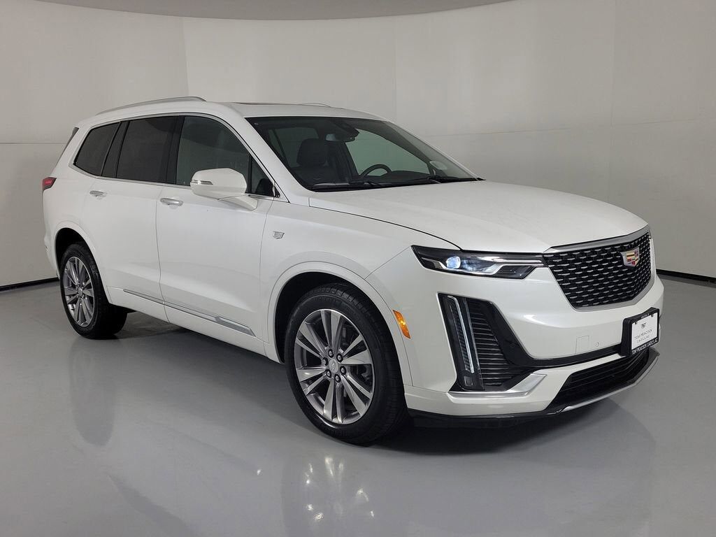 2024 CADILLAC XT6