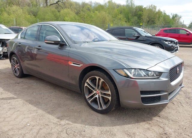 2017 JAGUAR XE