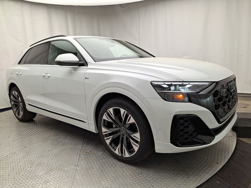 2026 Audi Q8