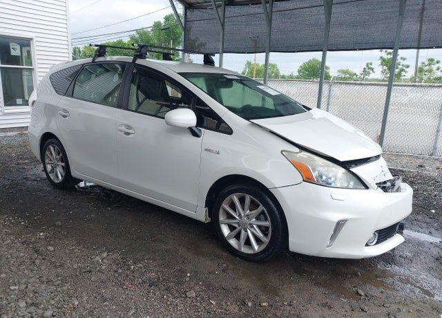 Toyota Prius V
