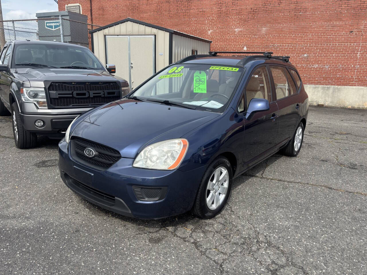 2008 KIA Rondo