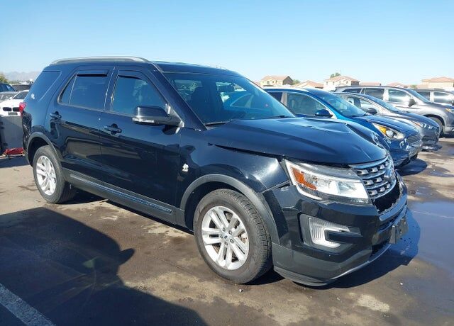 2017 FORD Explorer