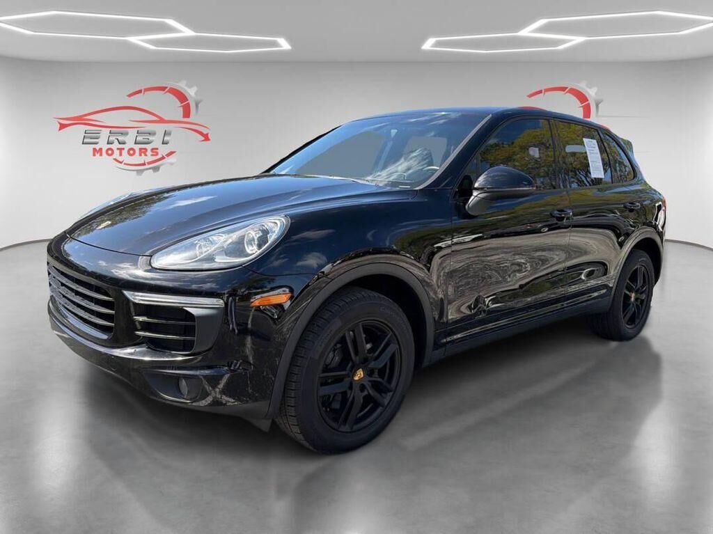 2018 PORSCHE Cayenne