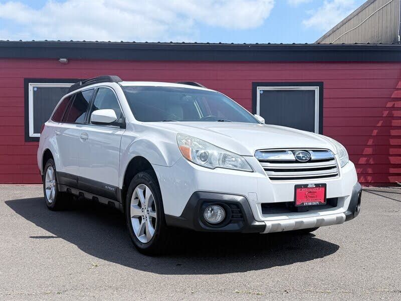 2014 SUBARU Outback