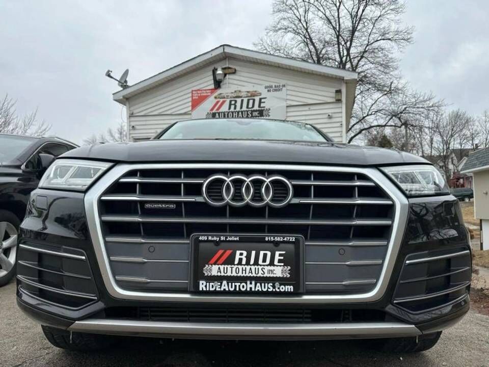 2018 AUDI Q5