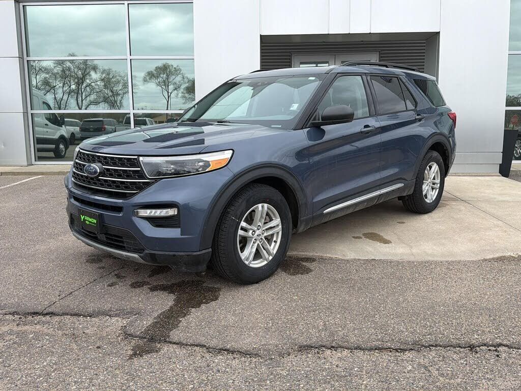 2021 FORD Explorer