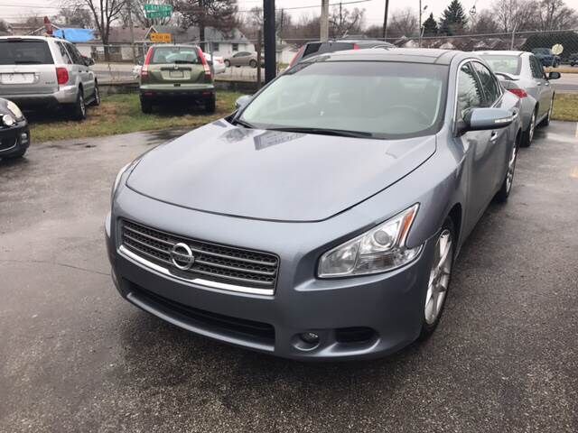 2011 NISSAN Maxima