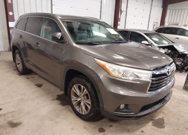2014 TOYOTA Highlander