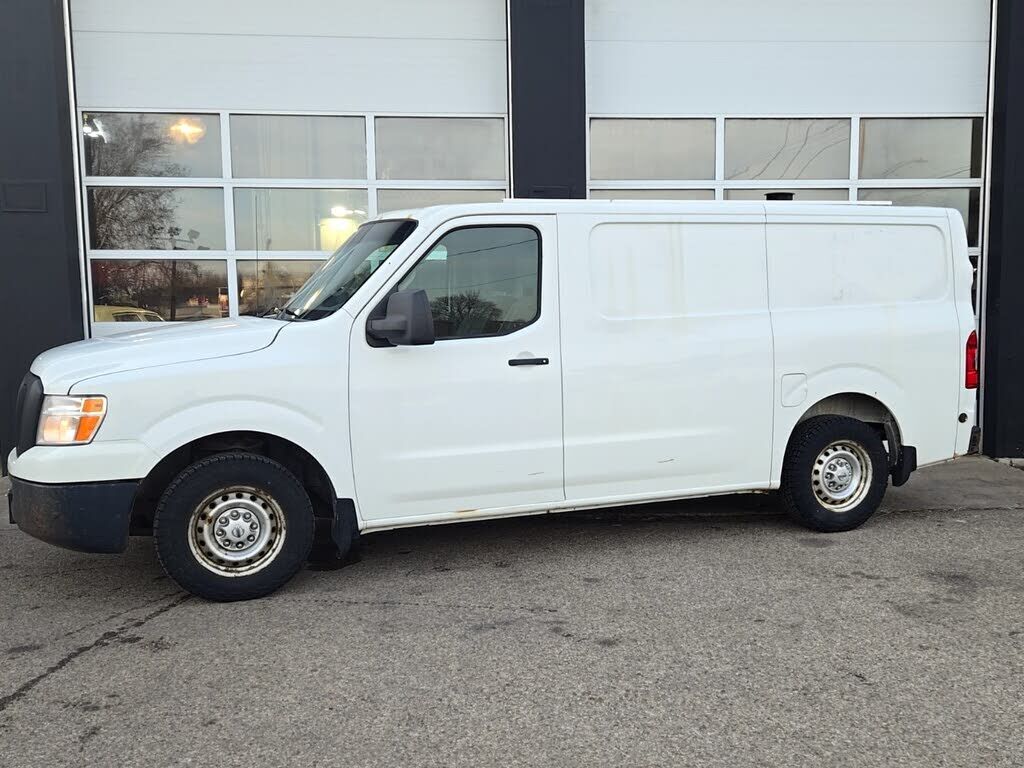 Nissan NV