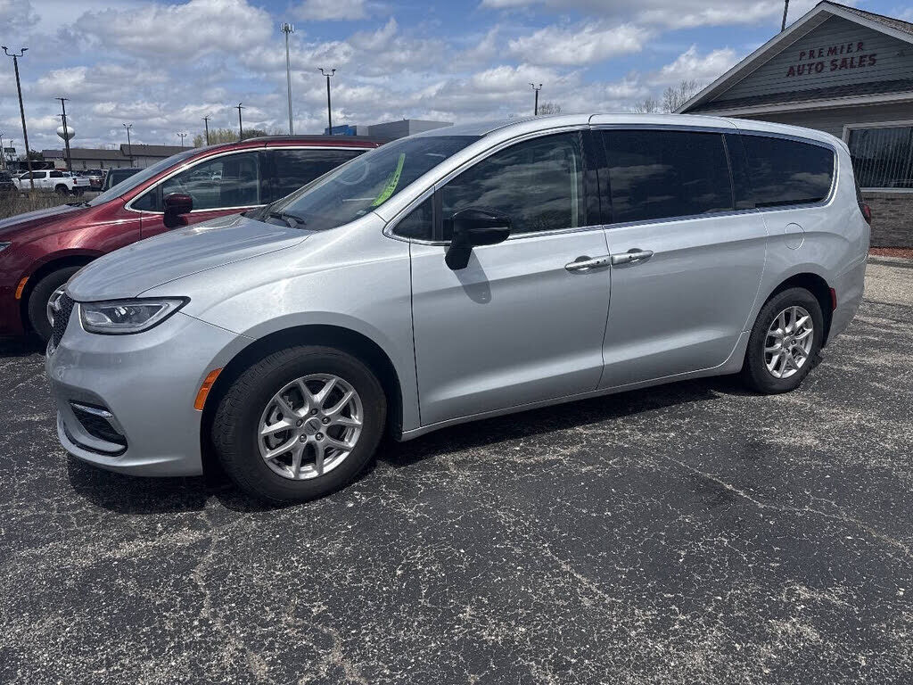 2024 CHRYSLER Pacifica