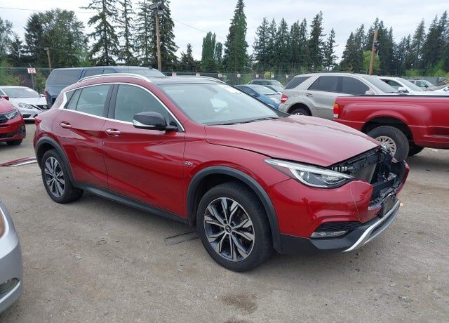 Infiniti QX30