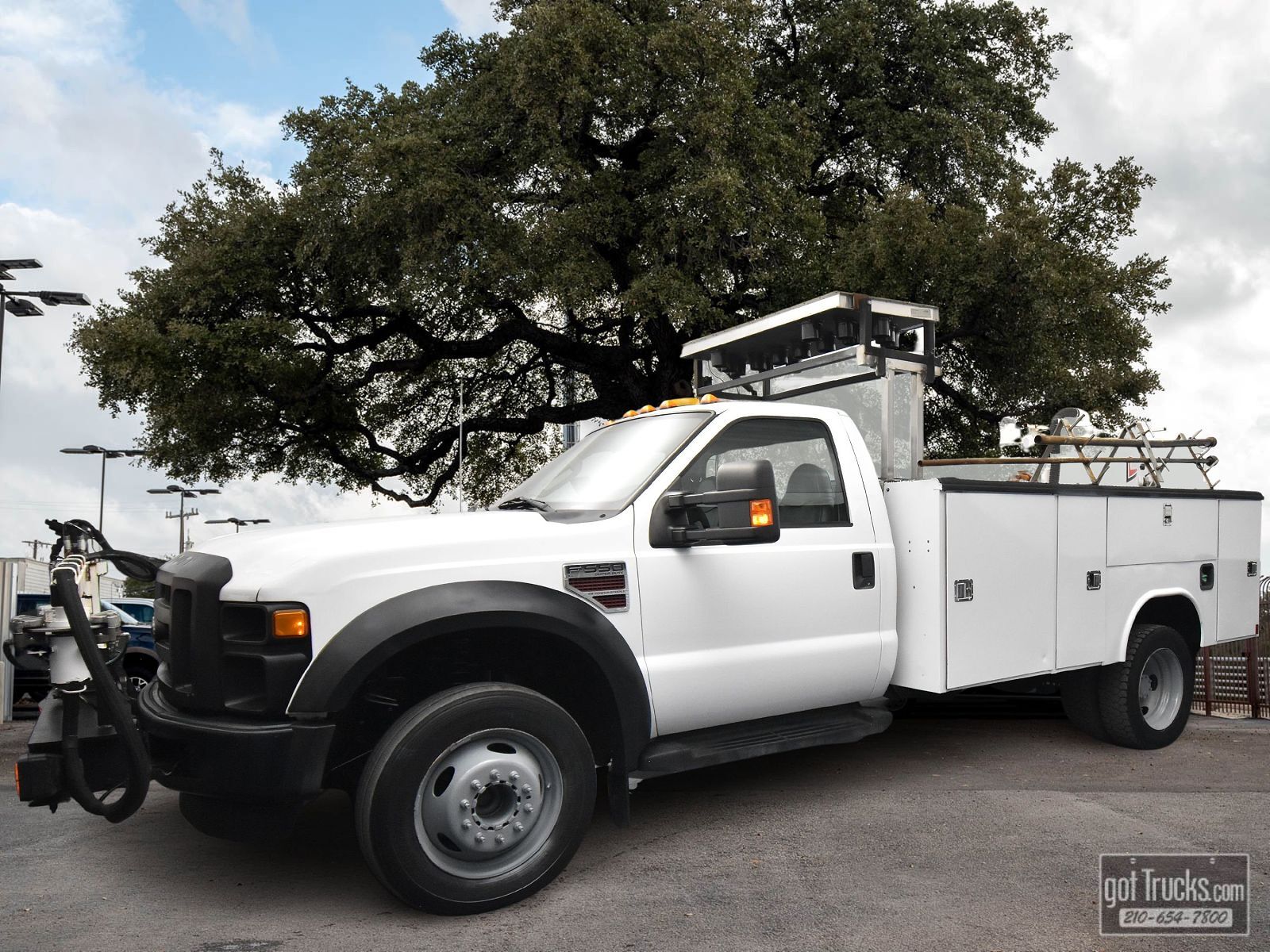 2009 FORD F-550