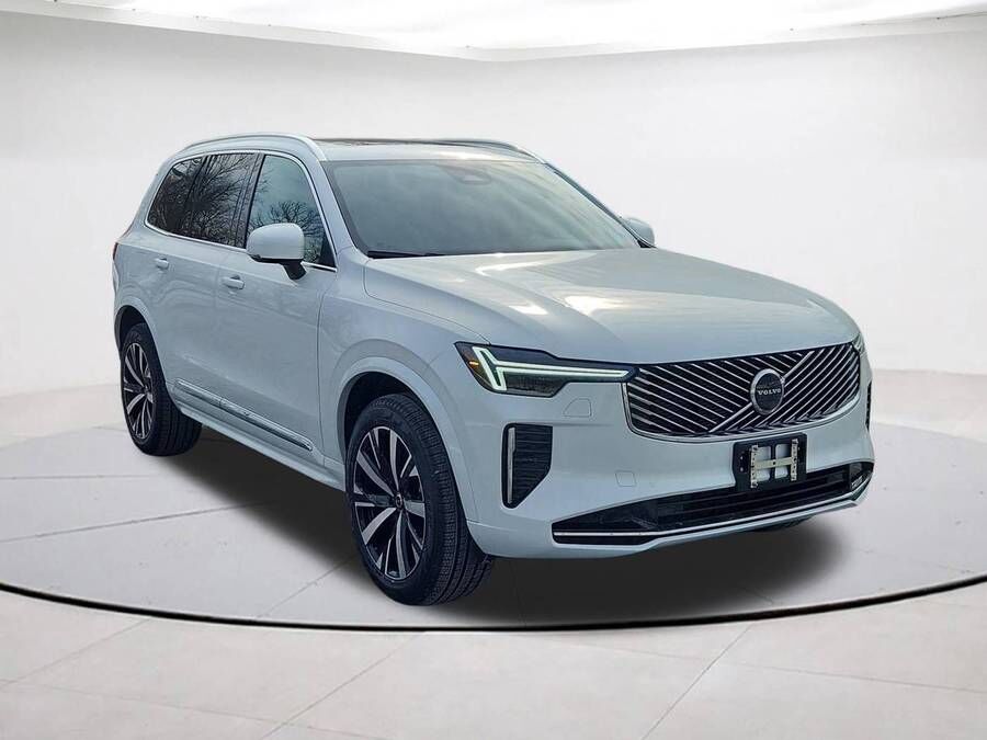 2026 VOLVO XC90