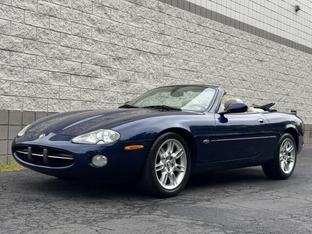 Jaguar XK8