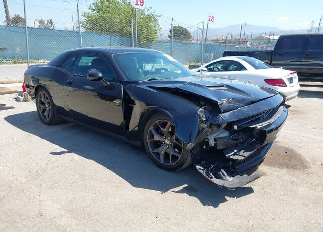 2016 DODGE Challenger