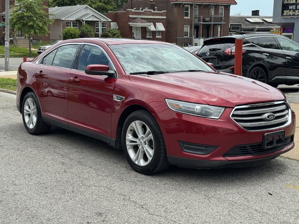 2014 FORD Taurus