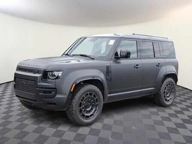 2026 LAND ROVER Defender