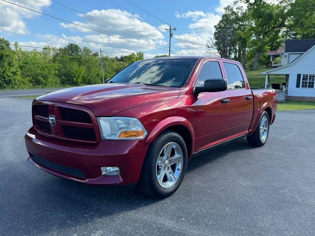 2012 DODGE Ram