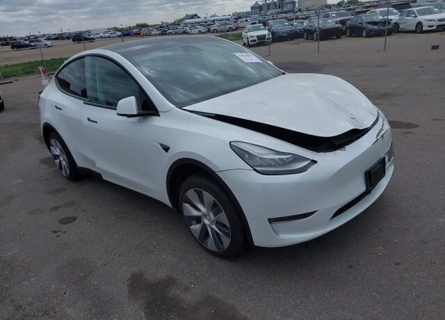 2022 TESLA Model Y