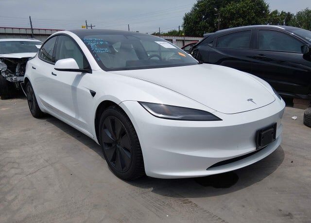 2024 TESLA Model 3