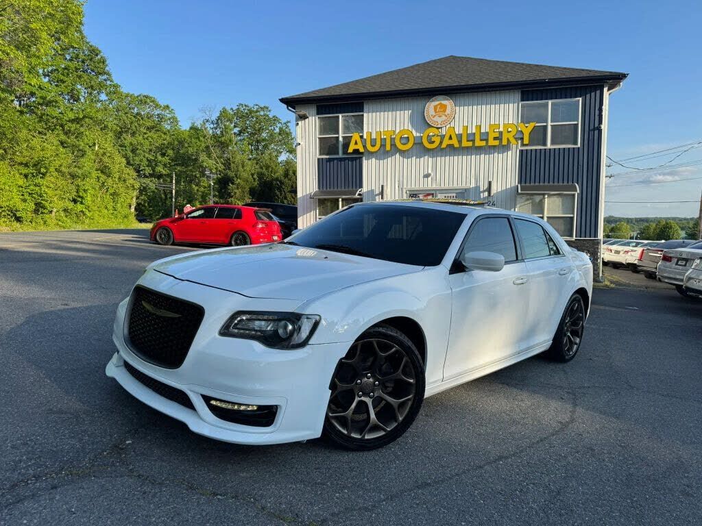 2017 CHRYSLER 300