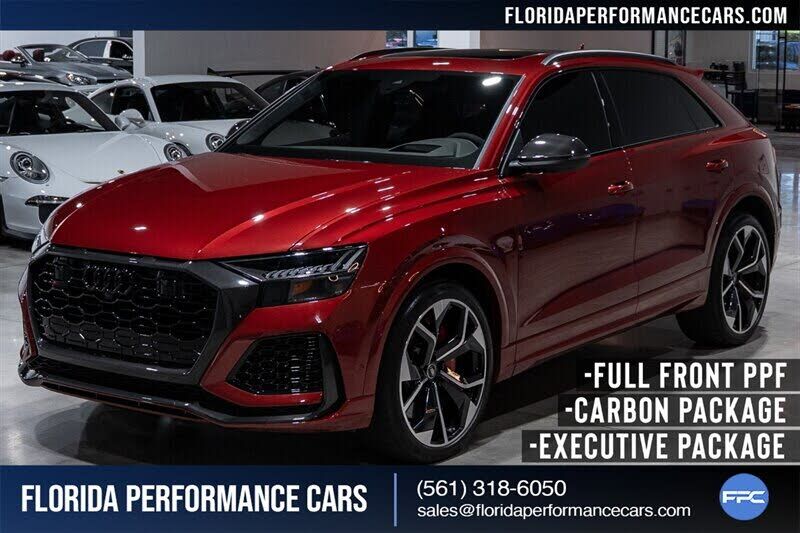 2024 AUDI RS Q8
