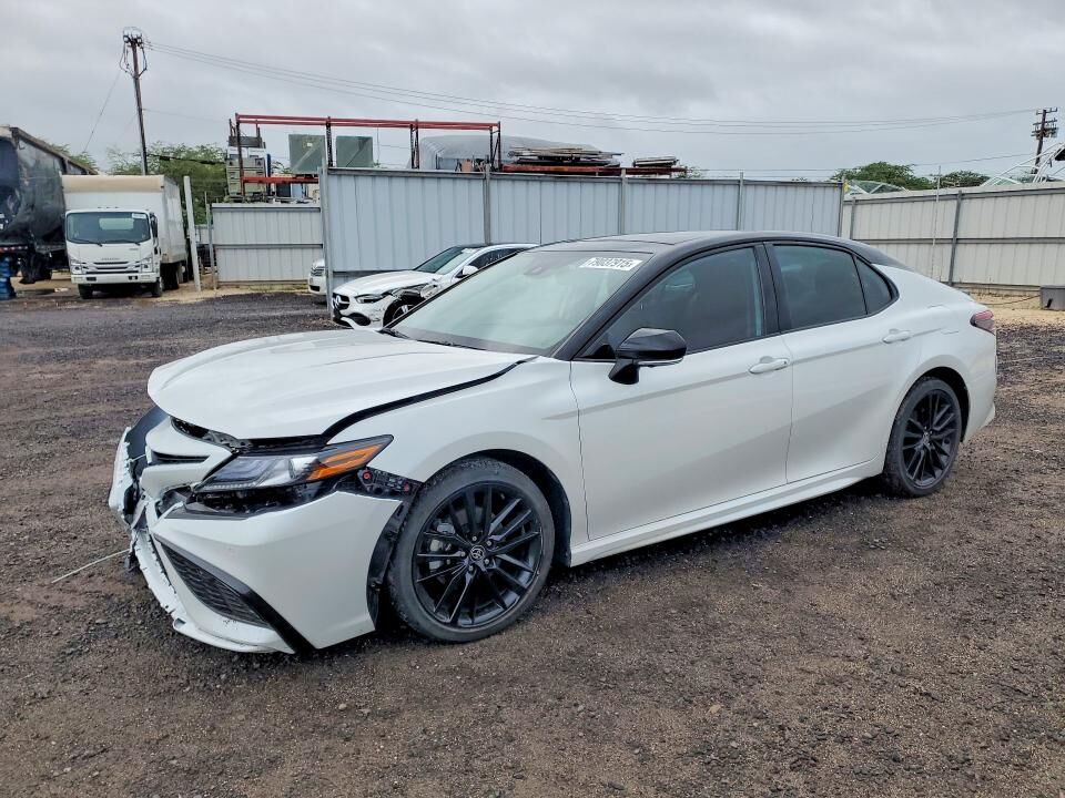 2023 TOYOTA Camry