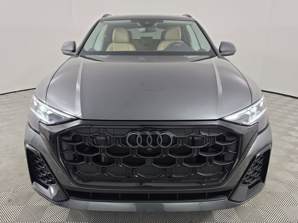 2025 Audi Q8
