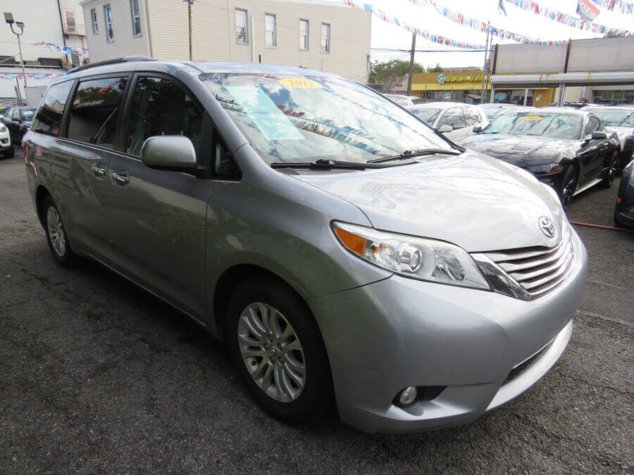 2017 Toyota Sienna