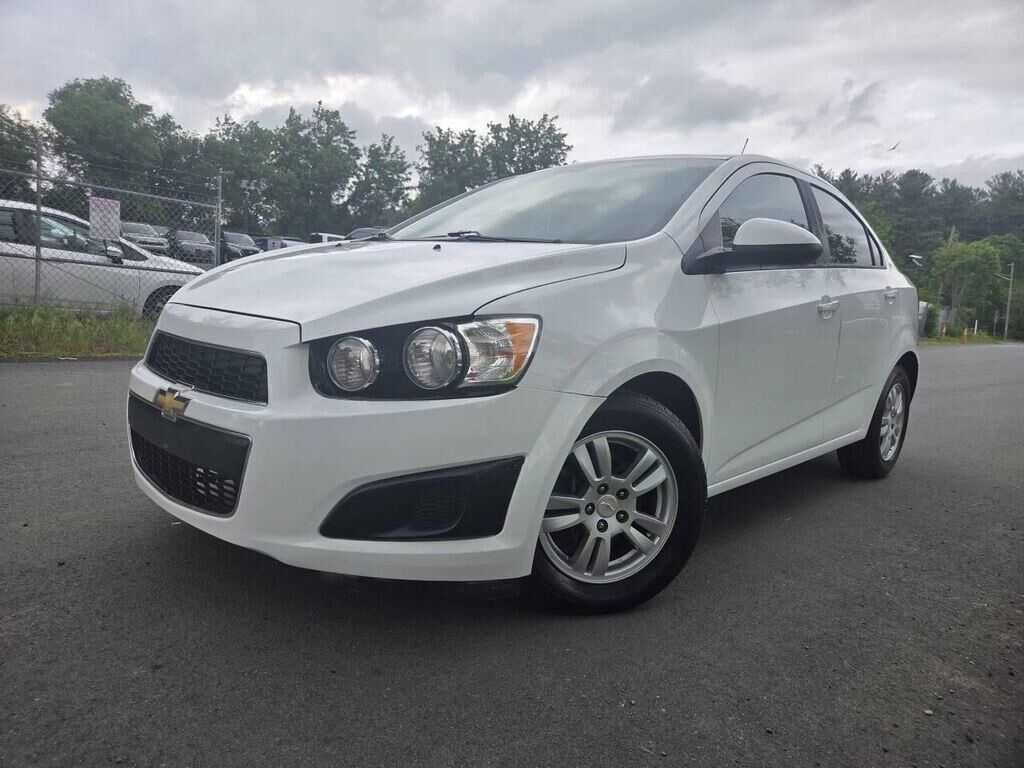 2016 CHEVROLET Sonic