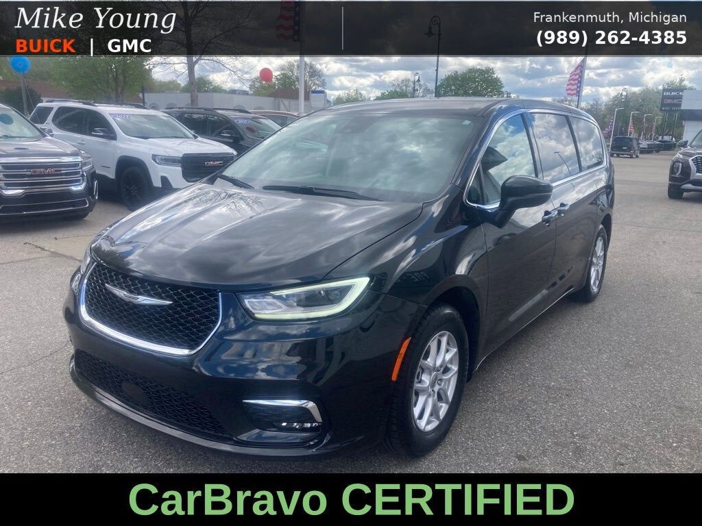 2023 CHRYSLER Pacifica