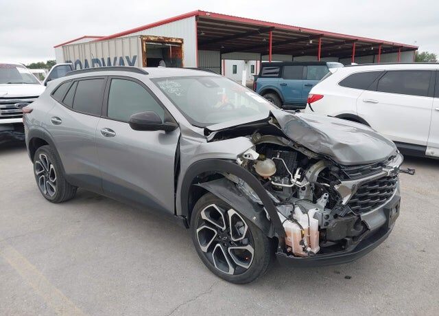 2025 CHEVROLET Trax