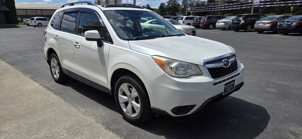2014 SUBARU Forester