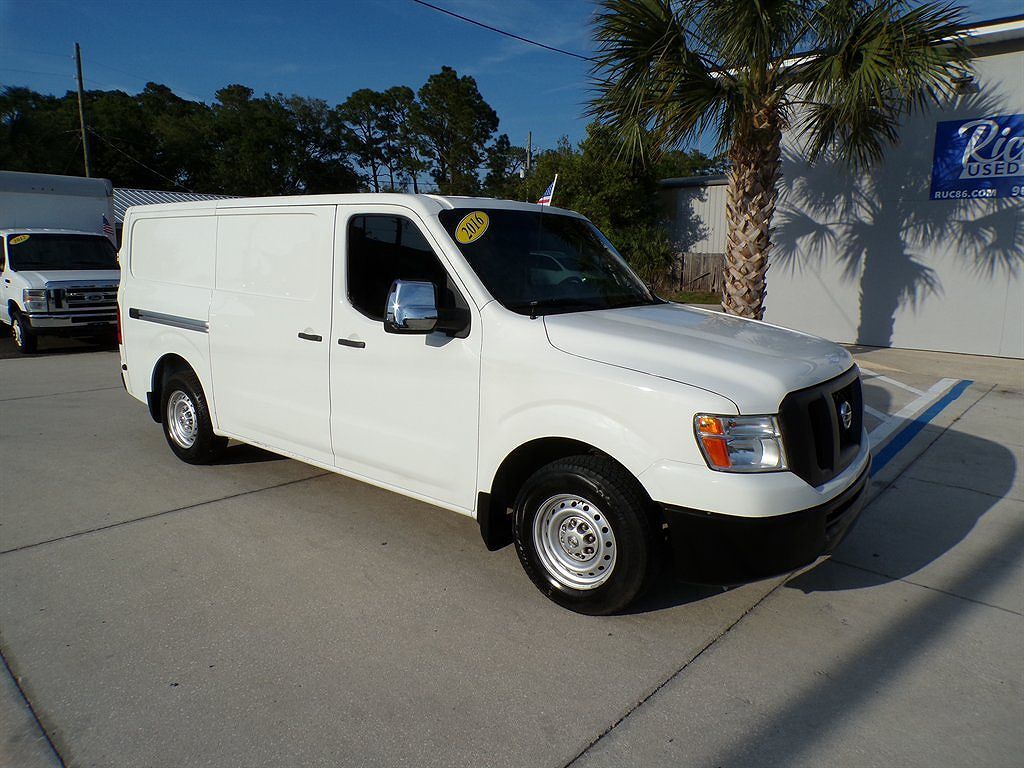2016 NISSAN NV