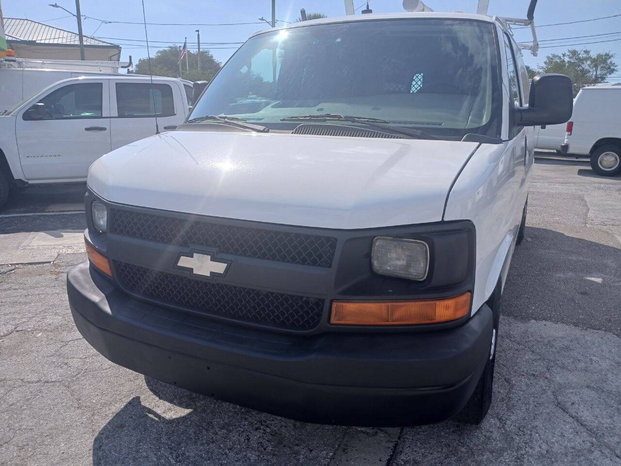 2011 CHEVROLET Express