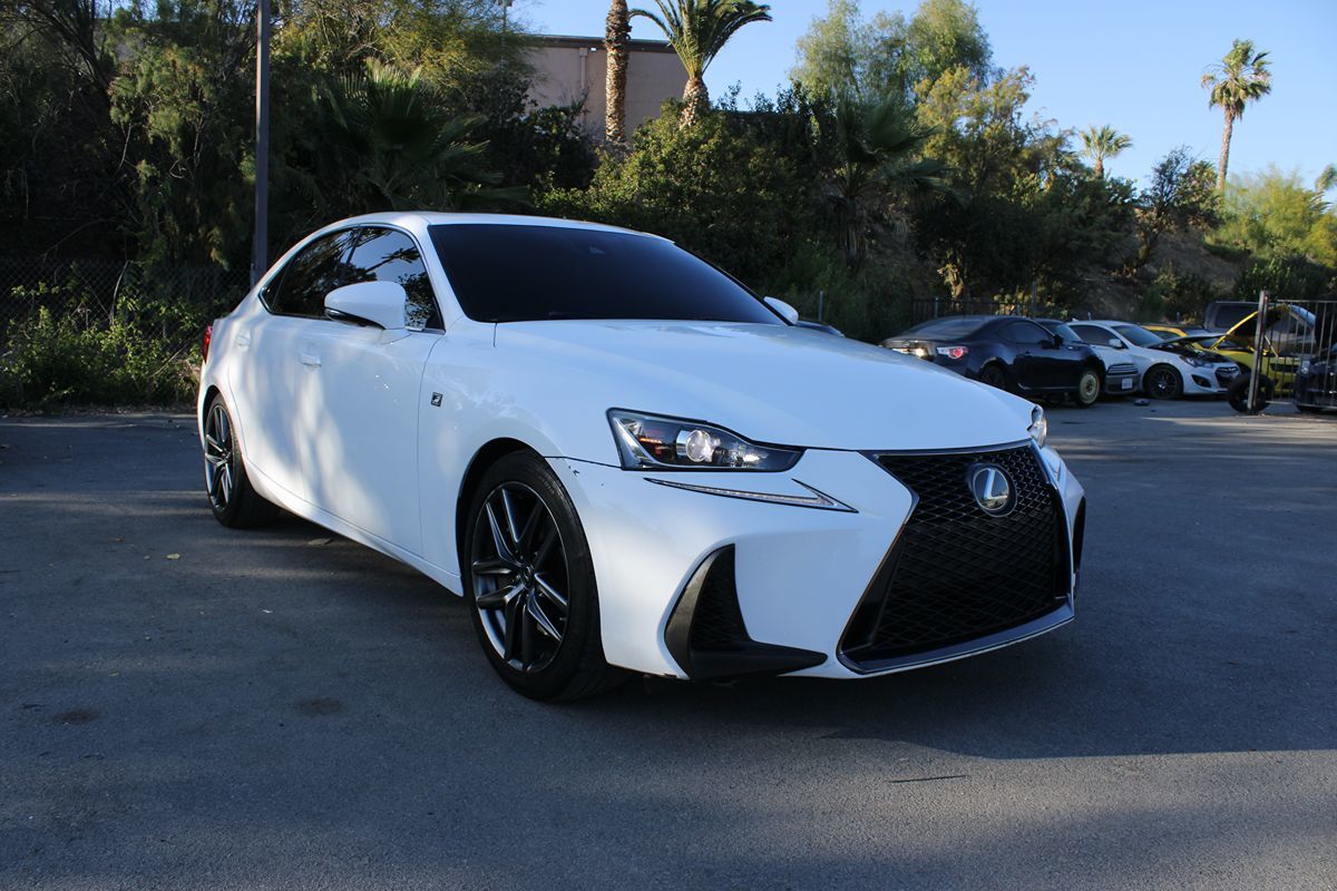 2017 LEXUS IS