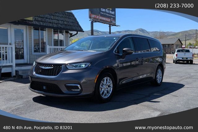 2023 CHRYSLER Pacifica
