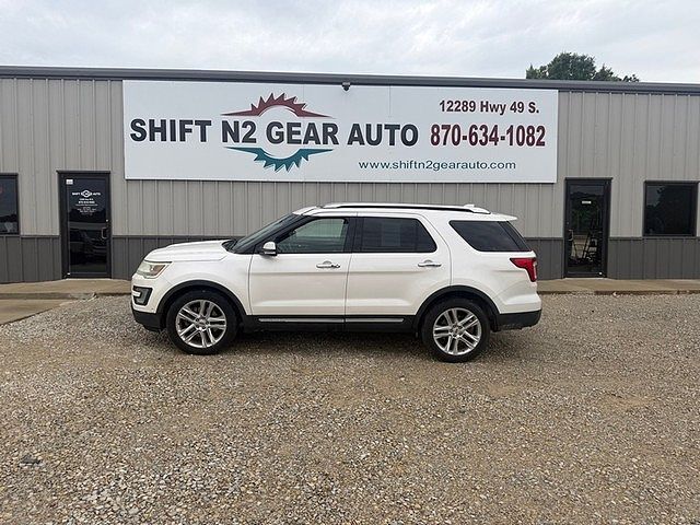 2017 FORD Explorer